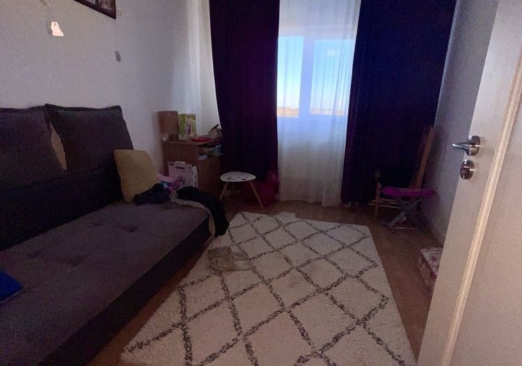 Apartament 3 camere de vânzare – Zona Badea Cârțan, Constanța - Ocazie - Poză 3