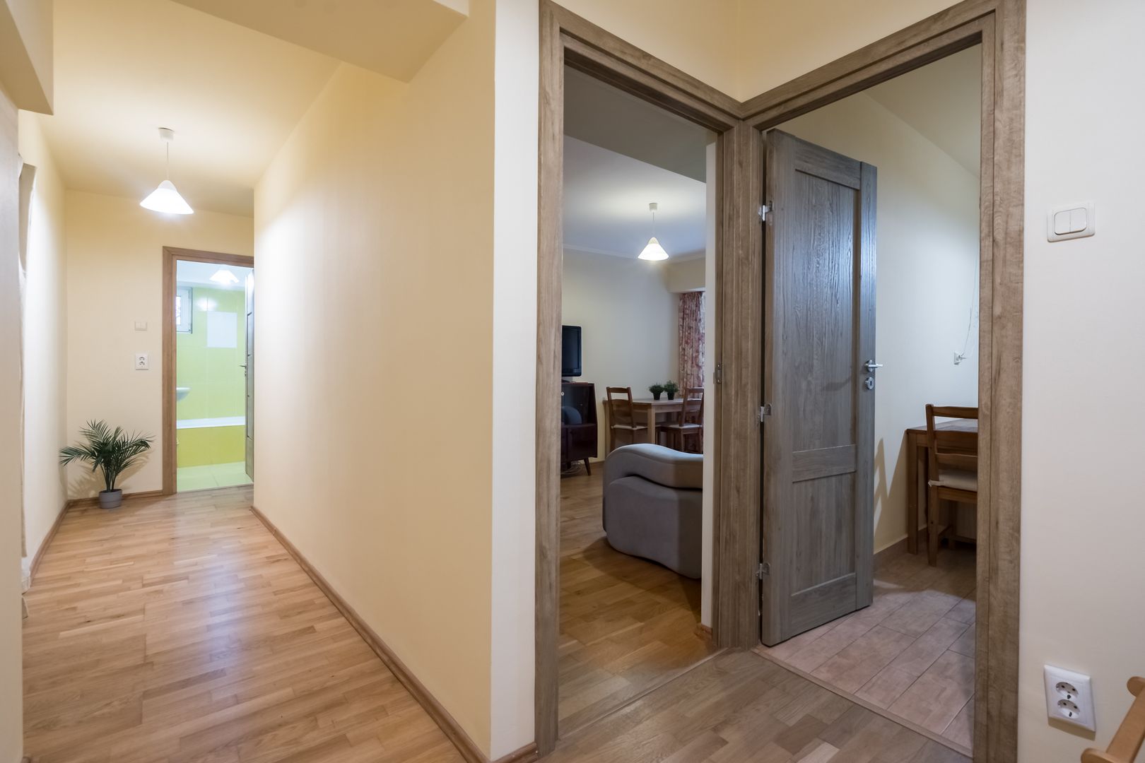 Apartament 2 camere decomandat sos. Titulescu - Piata Victoriei - Poză 6