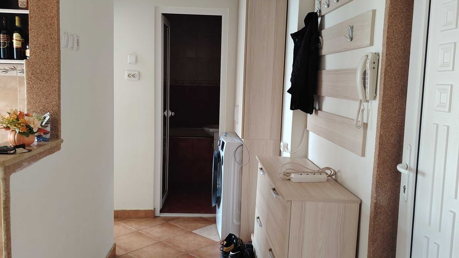 BRASADAS vinde ap 2 cam etaj 4/8,in zona SOARELUI. - Poză 4