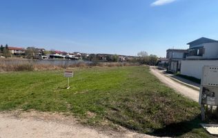 Teren edificabil 2.000 mp | Acces stradal | Vedere lac