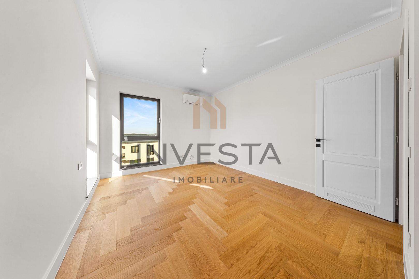 Lux, Spatiu si Vedere Panoramica – Borhanci - Poză 10