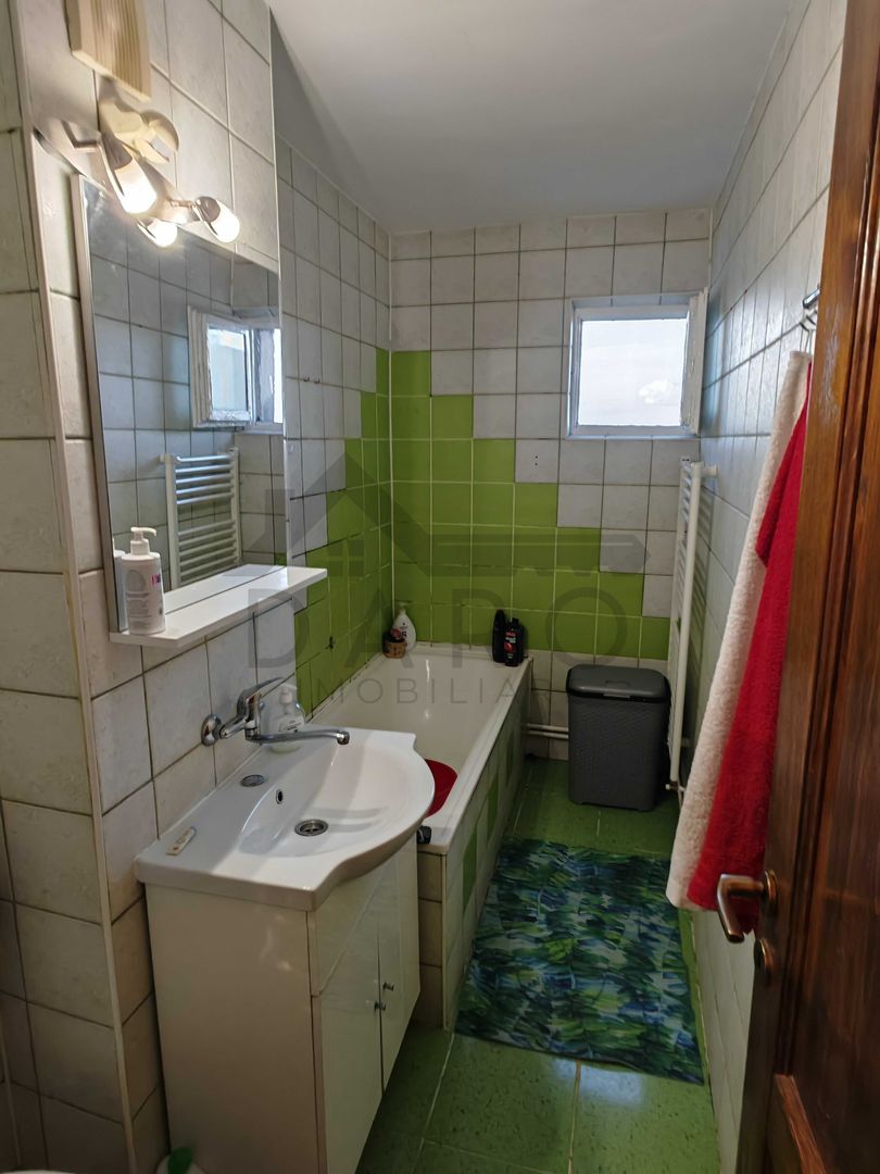 Vand apartament 3 camere - Poză 8