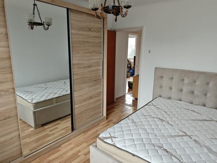 Apartament 3 camere la 7 minute Metrou Sudului, Piața Străduintei - Poză 2
