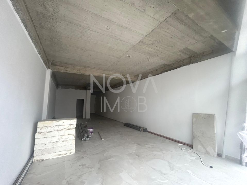 Spatiu comercial Selimbar 120 mp - vitrina la strada - zona Brana - Poză 6