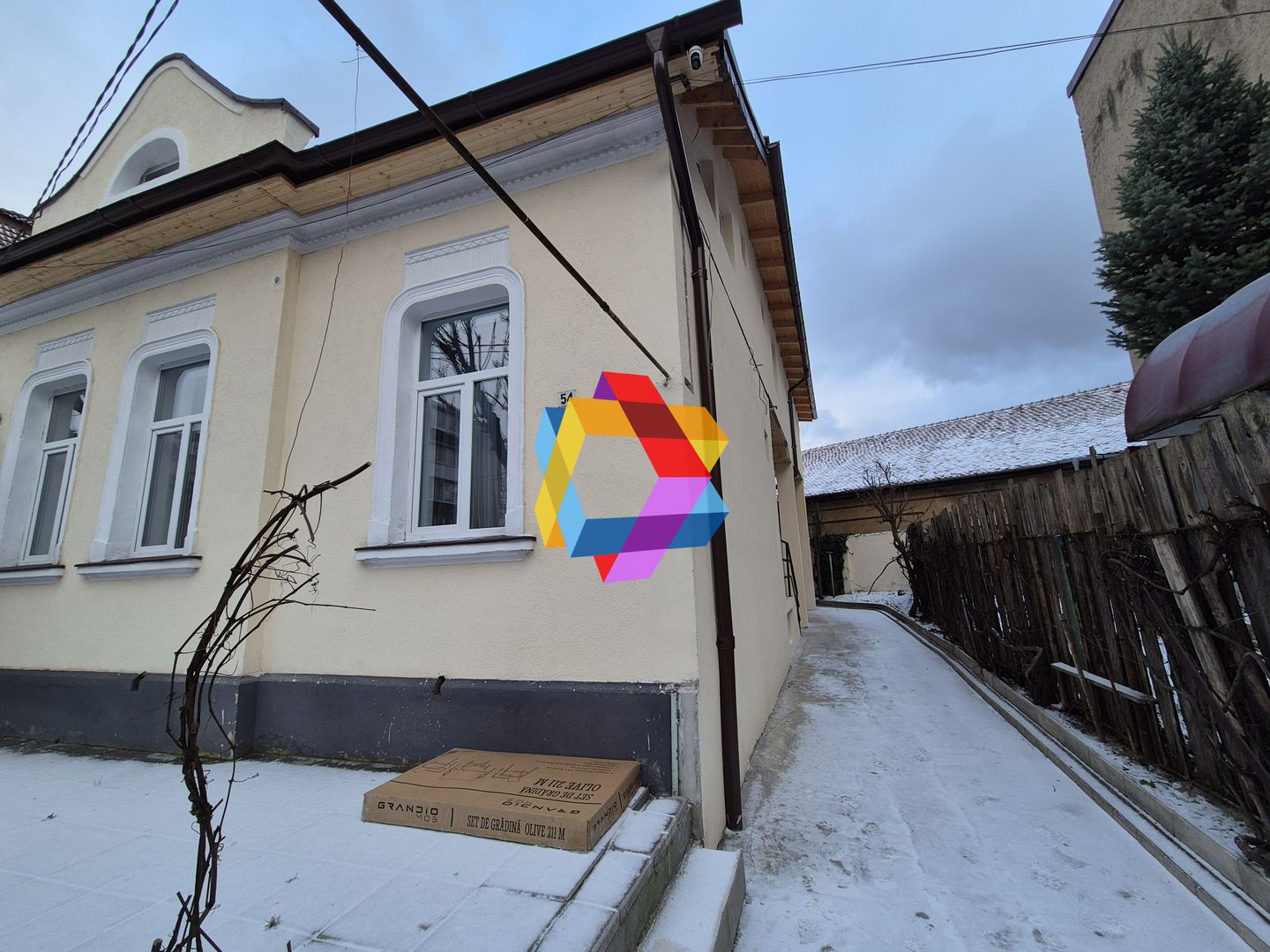 Casa de închiriat -225 mp - Poză 3