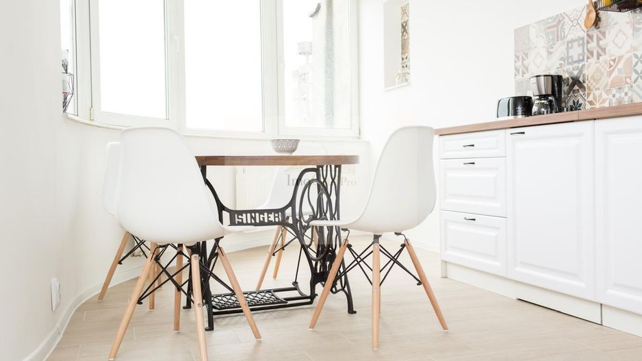 🏡 Apartament 2 camere de închiriat – Zonă centrală, Piața Cipariu - Poză 3