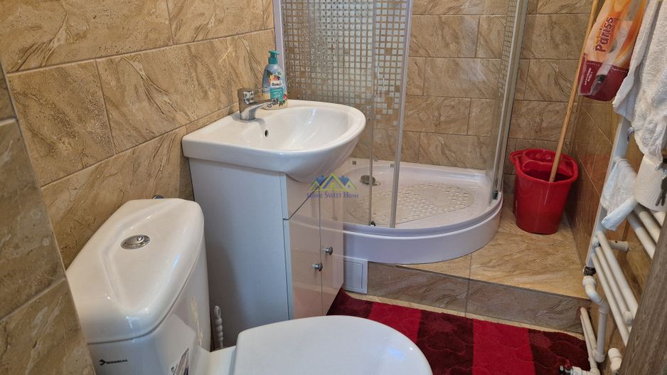 Inchiriez apartament 2 camere semi, pe Pietonala, et 1, 40mp, mobilat - Poză 6