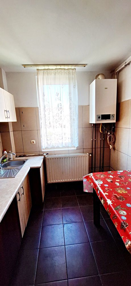 Apartament cu doua camere, etaj 3/4 in Fagaras, zona Garii, 34000 euro - Poză 7