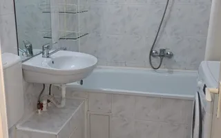 Apartament 4 camere 90 mp utili 2 băi 3 balcoane zona Ultracentrală - Poză 11