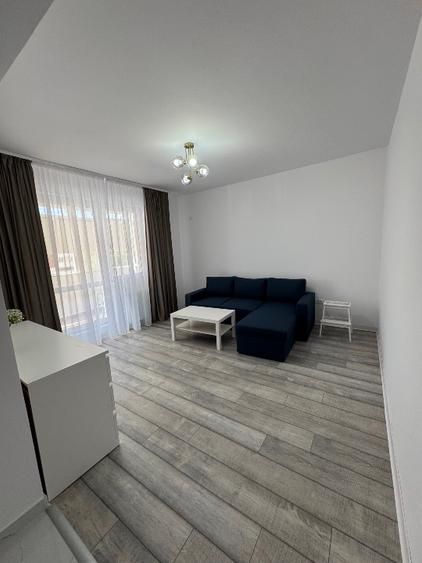 Apartament 3 camere de închiriat Apărătorii Patriei Parcare subterană - Poză 1