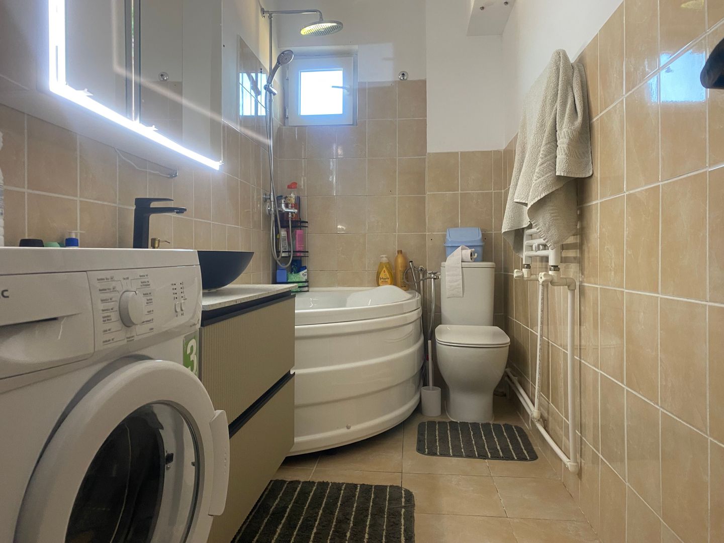 Pret accesibil! Vanzare apartament cu 2 camere in Doicesti - Poză 15
