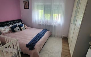 BRASADAS vinde ap 2 cam mobilat etaj 4/4. - Poză 9