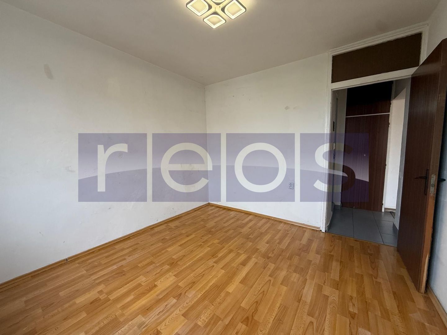 OPORTUNITATE DE VANZARE APARTAMENT 3 CAMERE ZONA TEI 2 BLOC 1982 - Poză 2
