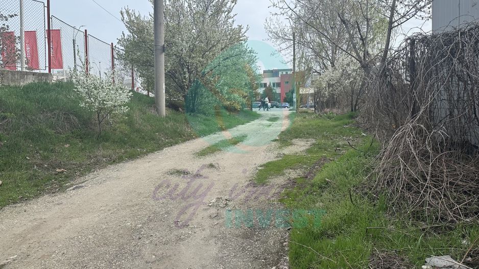 Teren generos - 550 mp zona Vitan -Mihai Bravu - Poză 2