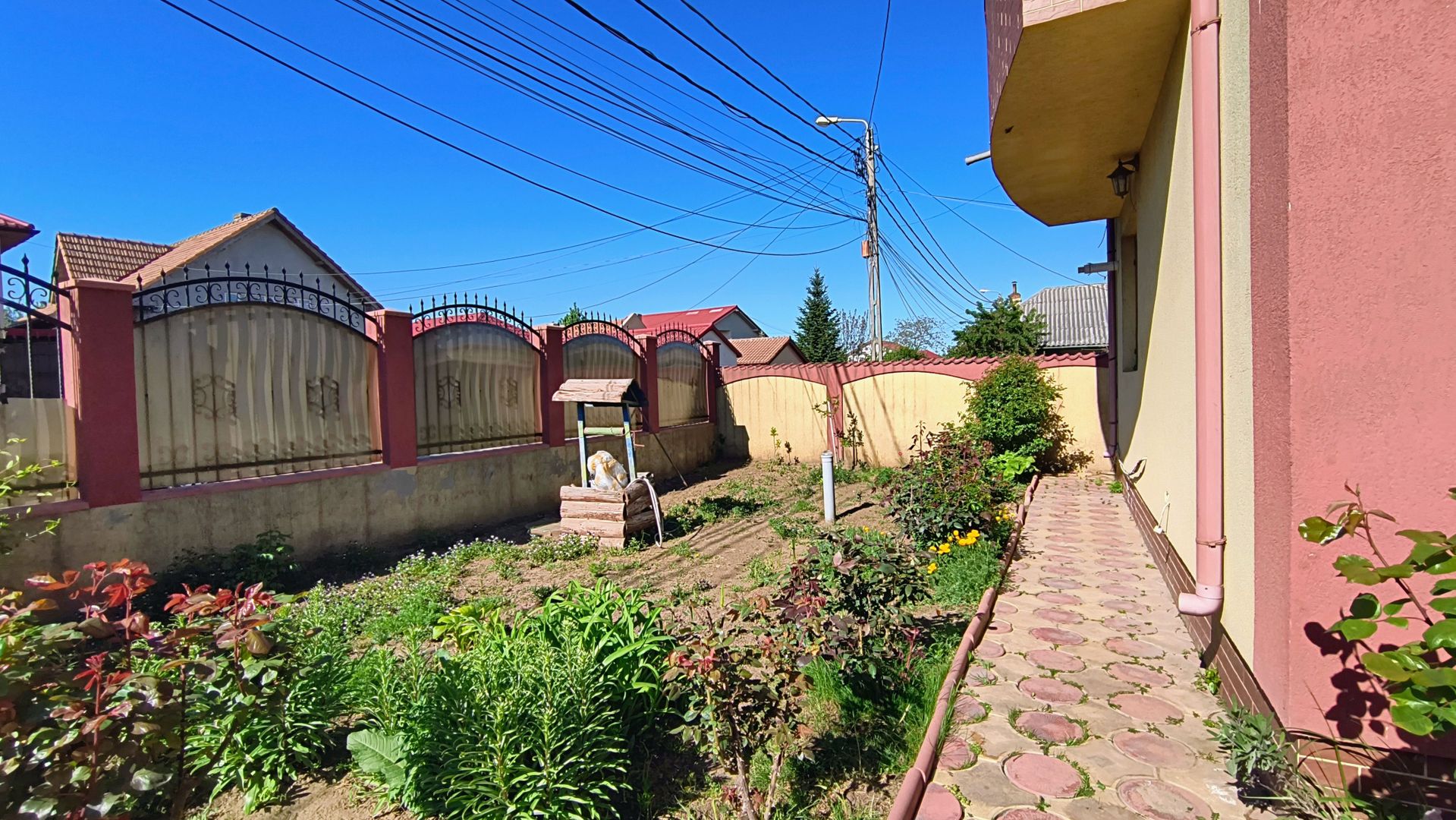 Năvodari | Casă spațioasă cu teren mare - Poză 34