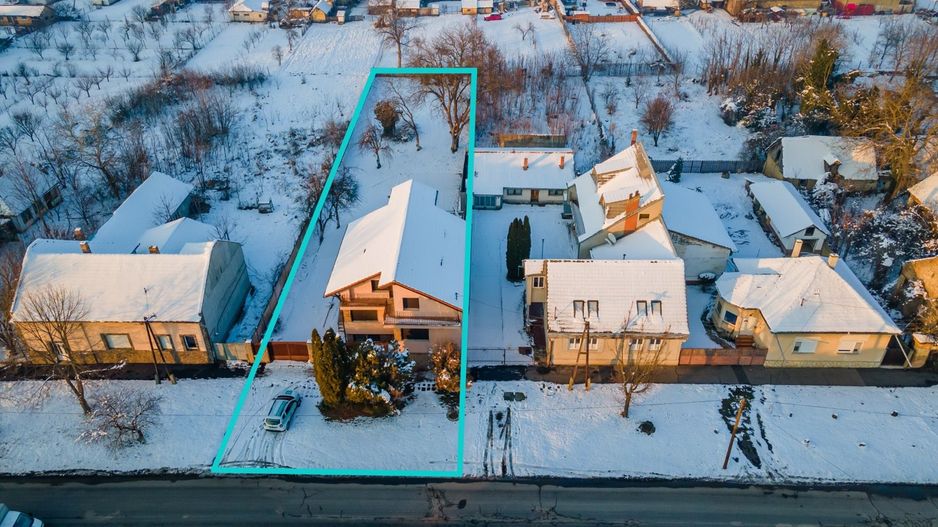 Casă deosebită două nivele în Battonya - Poză 2