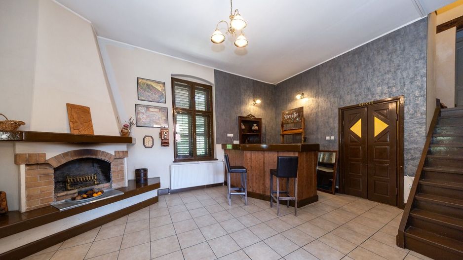 Proprietate turistică în centrul Cristianului 760 mp, teren 1.700 mp - Poză 11