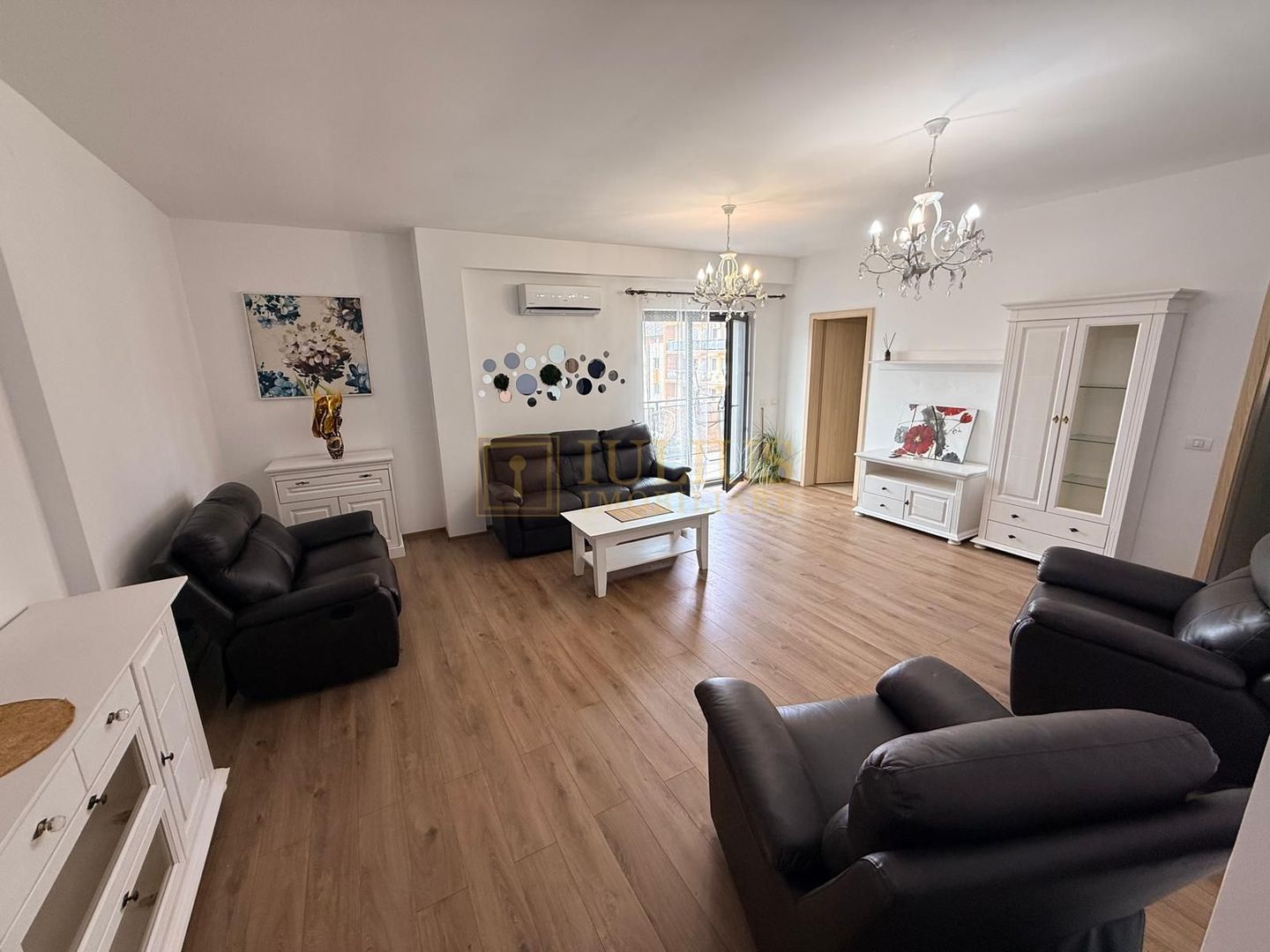 2 camere| Dumbravita| parcare inclusa| apartament superb| zona linistita| - Poză 1