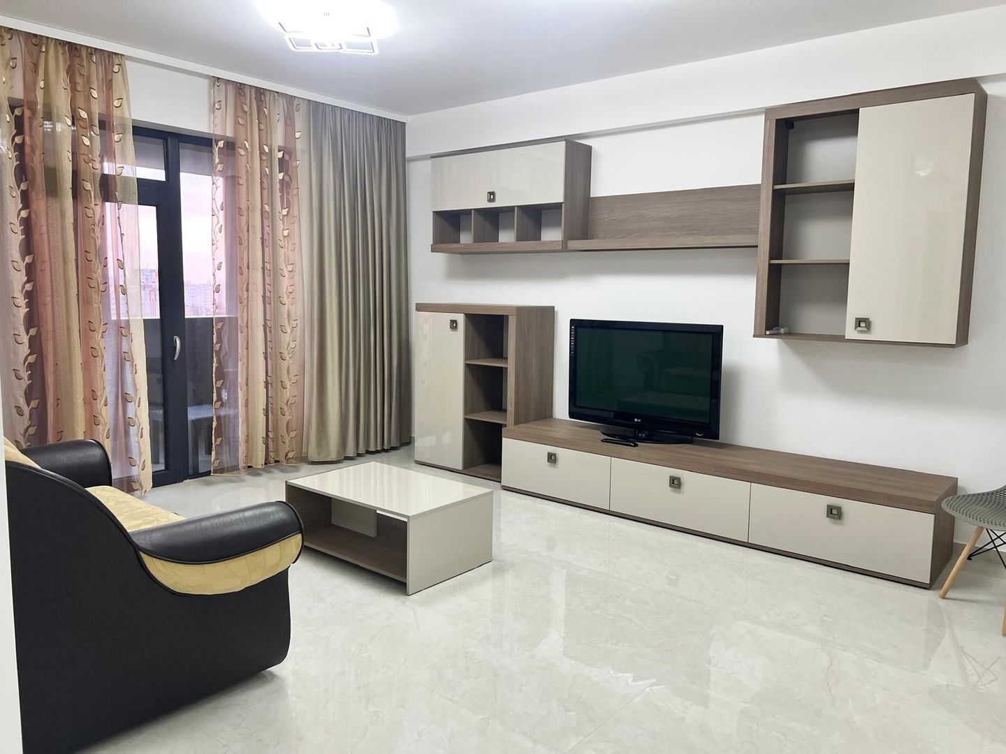 Apartament 2 camere decomandat – Zona Inel 2 - Poză 1