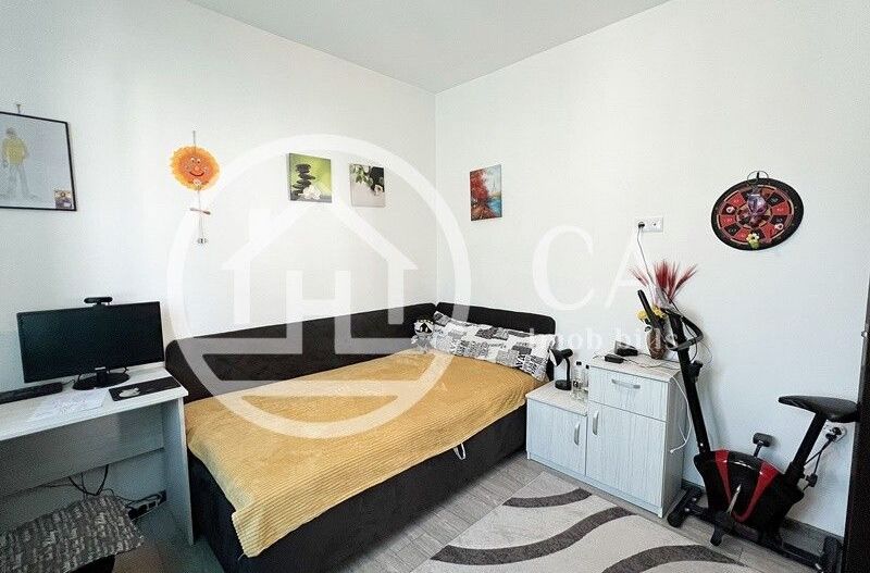 Casă de vanzare cu 4 camere in Cartierul Tineretului, Oradea - Poză 12