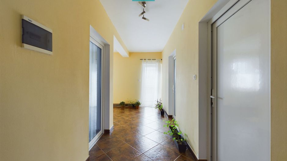 Casă P+E la cheie în Vladimirescu - Poză 13