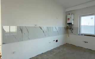 Casa calitativ facuta, living inalt Santandrei - Poză 4