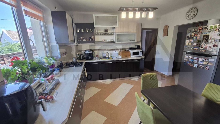 Casa indiviudala de 187mp, teren 794mp, garaj- Luna de Sus - Poză 4