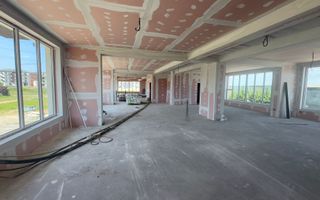 SPATIU COMERCIAL, 800 MP UTILI, 20 LOCURI PARCARI, CENTRALA TERMICA - Poză 5