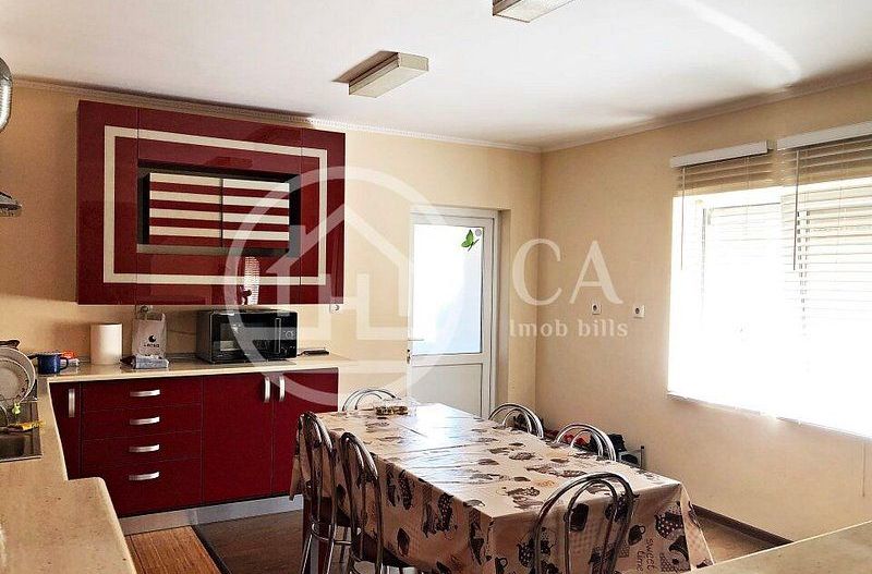 Casa de vanzare cu 6 camere in Osorhei, Bihor - Poză 3