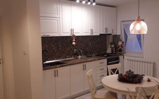 Vand apartament zona Razoare (mobilat, utilat premium) - Poză 2