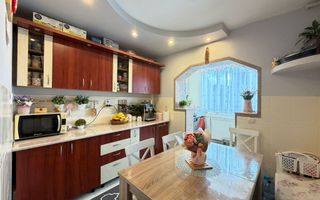 Apartament cu 3 camere decomandat, etaj intermediar,  zona Lidl Hotvon - Poză 8