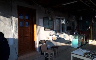 2 corpuri de casa 125 mp construiti + 1587 mp teten intravilan ! - Poză 8