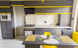 La cheie, cu doua locuri de parcare, ferit de agitatie si aglomeratie - Poză 3