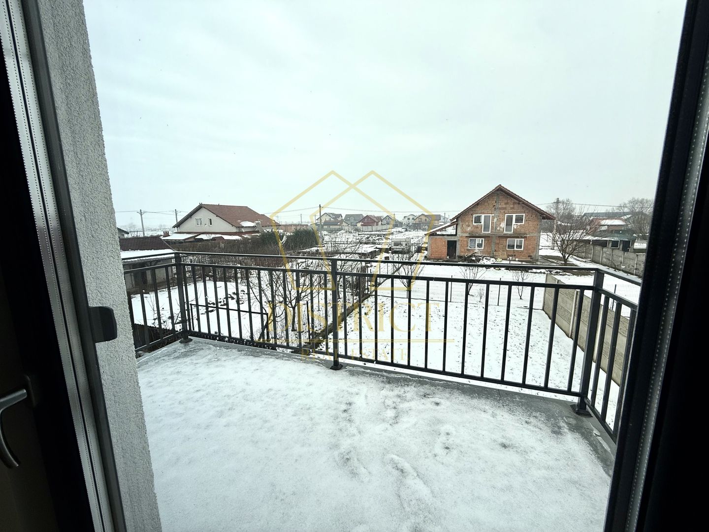 COM 0% Duplex deosebit cu 4 camere si 2 bai | Beregsau Mare - Poză 18