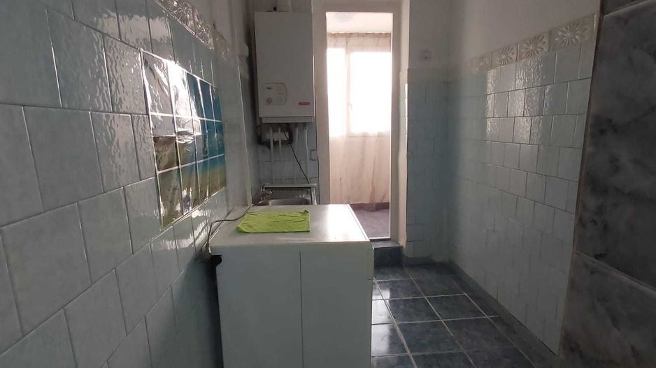 Apartament de vanzare, 2 camere, balcon inchis, 45 mp utili, Sebes - Poză 4