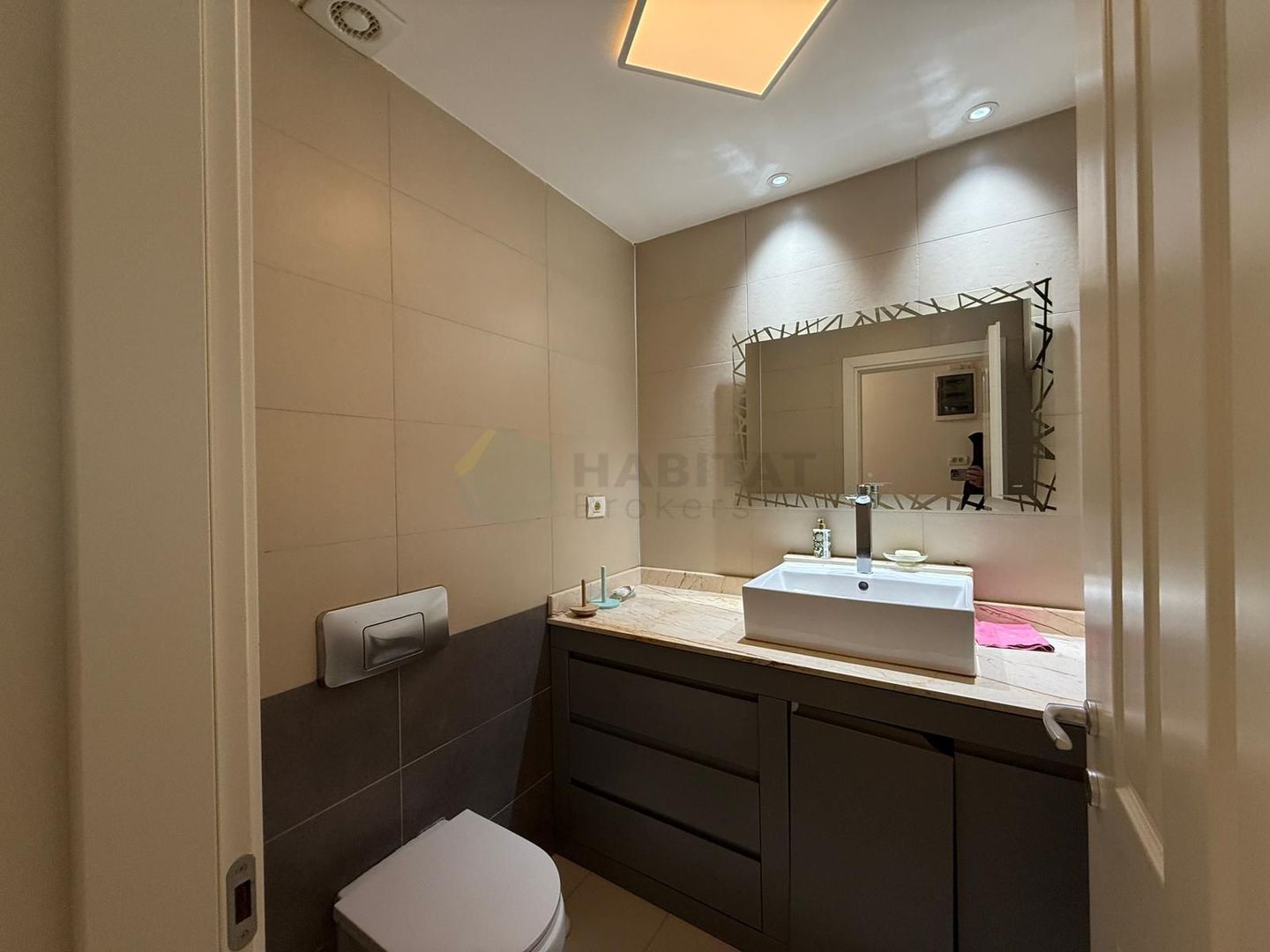 Casă  de inchiriat 4 camere, mobilată lux, curte 70 mp – Cosmopolis - Poză 10