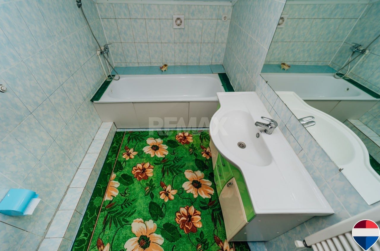 Casă de vânzare, Obileni, Hîncești ,185 m² ,16 ari, 2 garaje - Poză 20