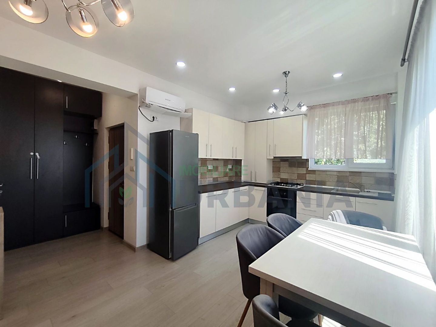 Apartament 3 camere, etaj 1, bloc 2019, loc parcare, zona Bucsinescu - Vasile Lupu, Iași - Poză 2