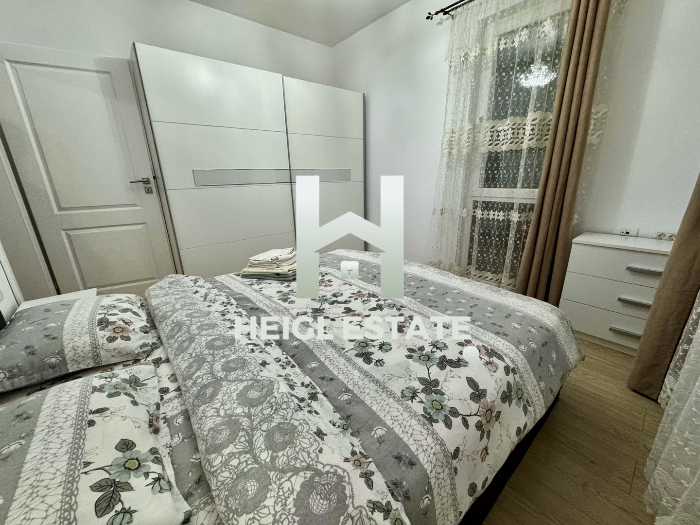 Apartament spatios cu 3 camere,Dumbravita - Poză 4