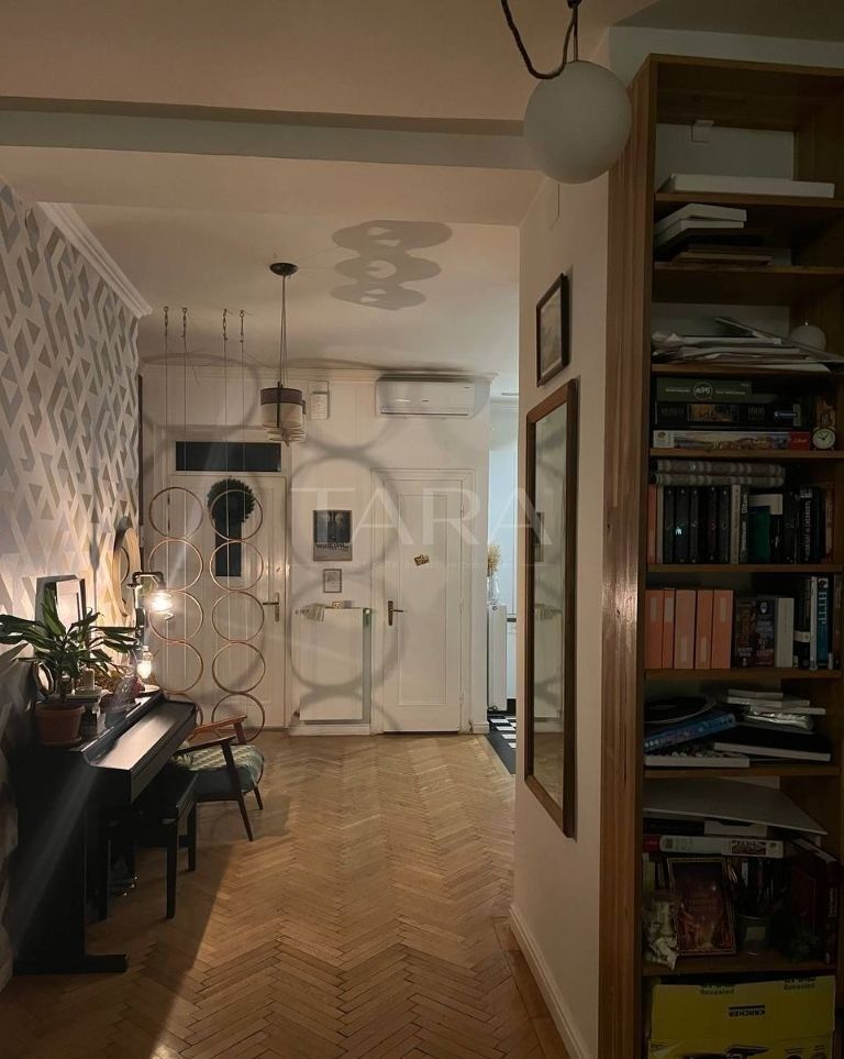 Apartament cu 3 camere Zona Centrala - Poză 5