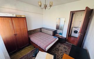 Apartament 3 camere, decomandat,etaj 4 (zona centrala Hotel Traian) - Poză 7