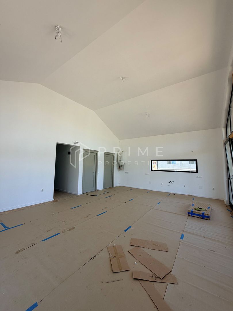 Vilă chalet modern cu perete panoramic de sticlă - Livezeni, Mureș - Poză 8