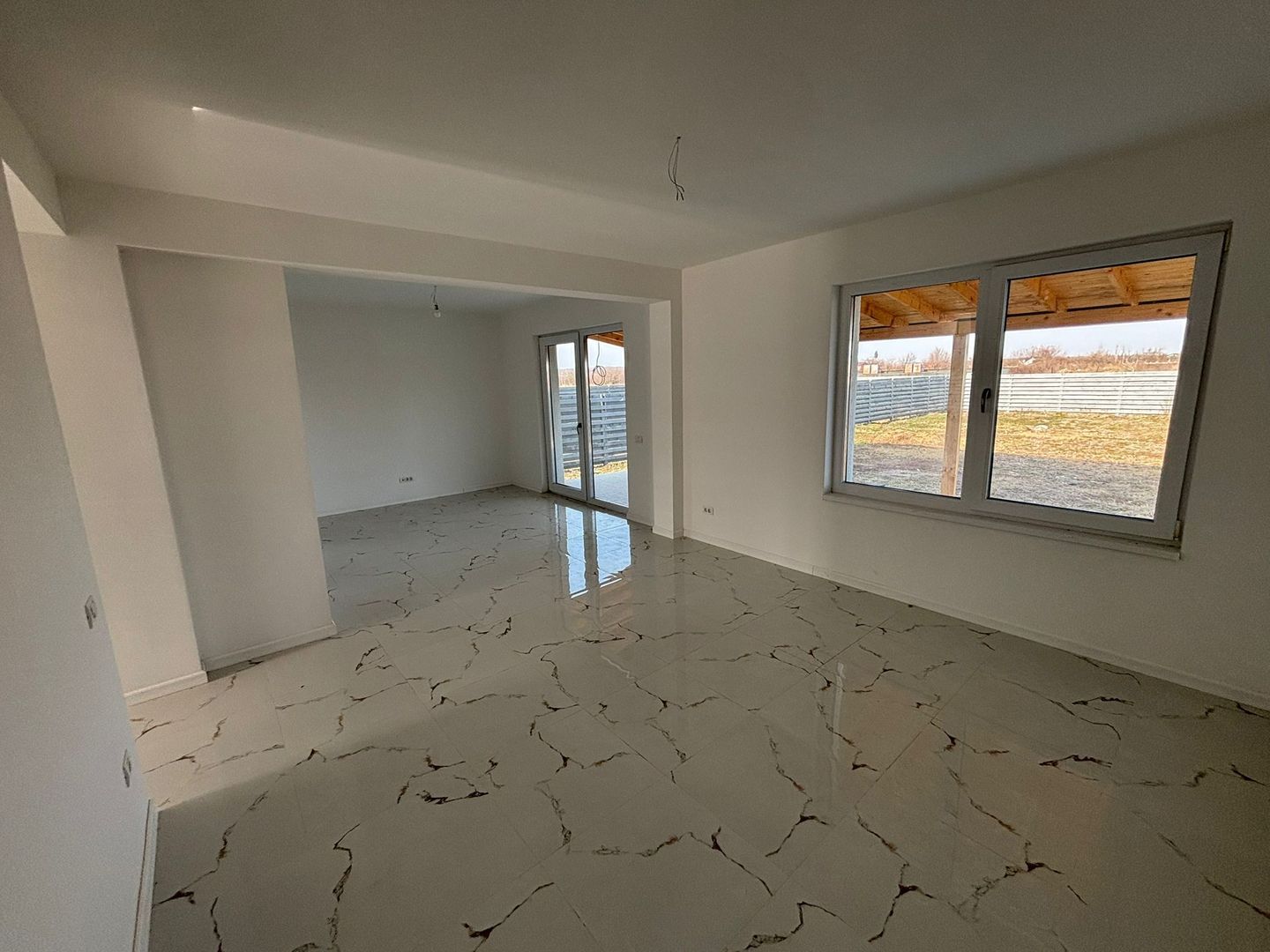 Vilă modernă cu teren generos în Corbeanca – lângă Paradisul Verde - Poză 1