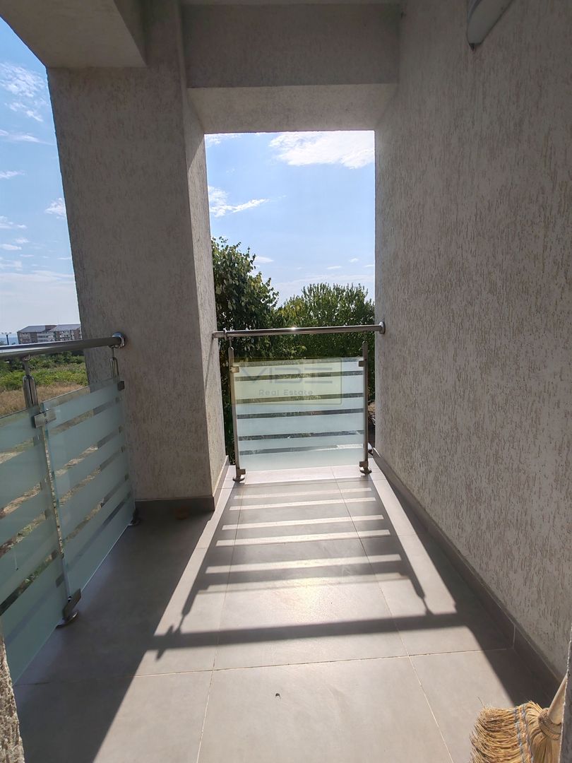 Copou - Sadoveanu - Apartament Decomandat + Parcare! - Poză 9