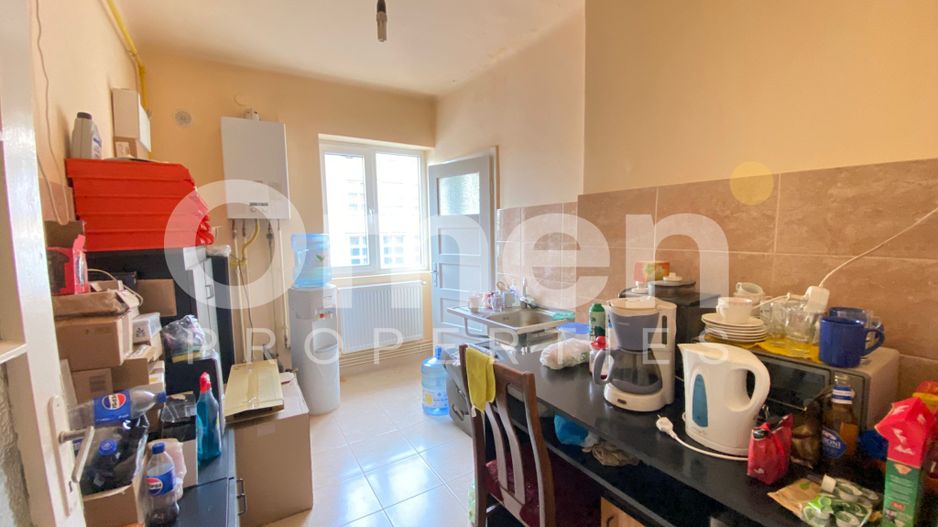 Apartament cu 2 camere, la etaj intermediar, situat Ultracentral - Poză 3