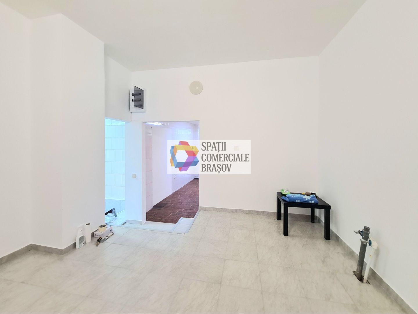 Spatiu comercial de închiriat cu 380 w, Brasov - 100 mp # plus-imo.ro - Poză 4