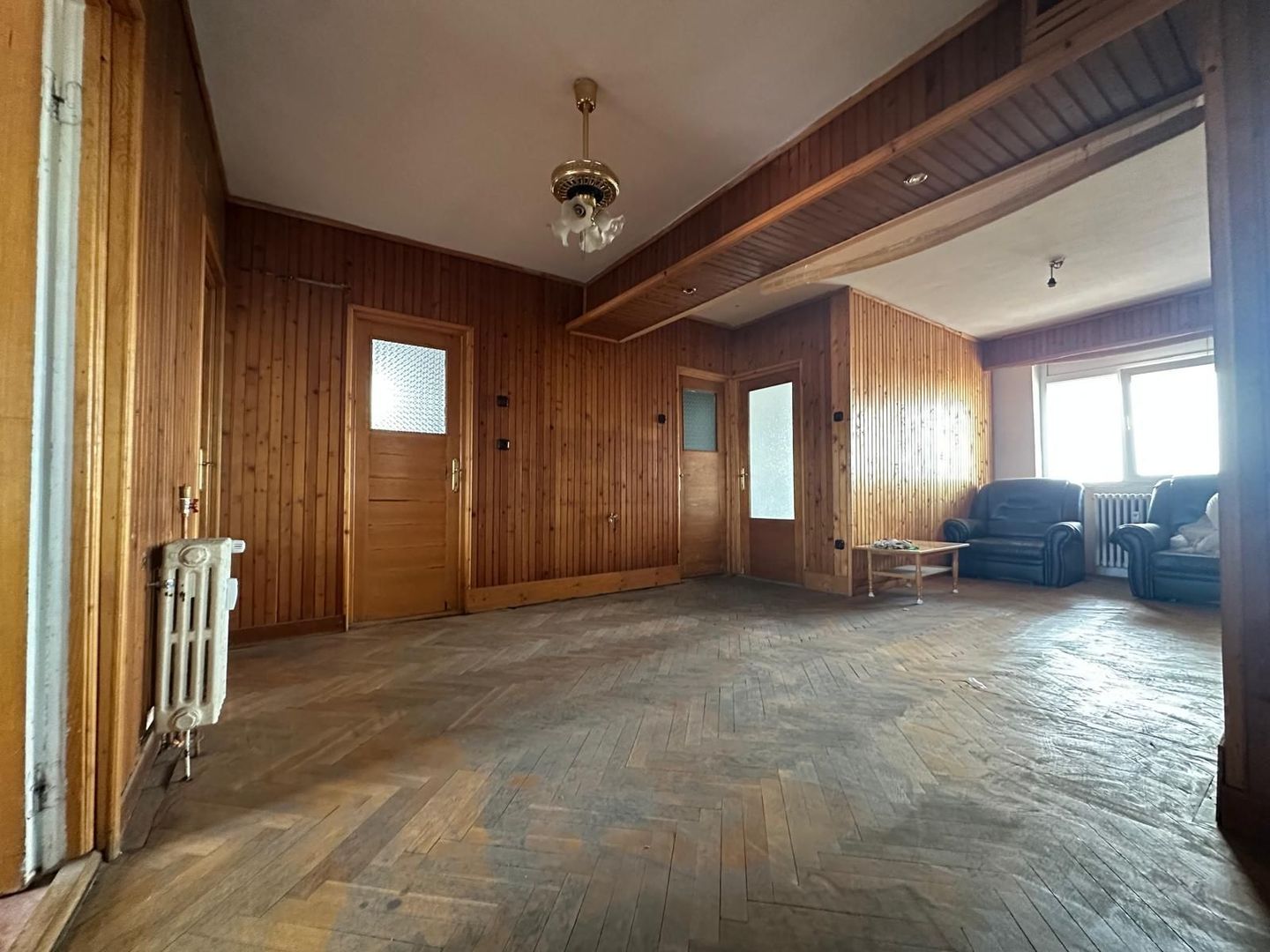 Apartament 4 camere – Ultracentral, Bld. Magheru, Oradea-149.900 euro - Poză 9
