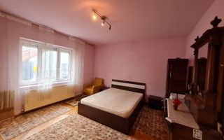 Apartament 2 camere la curte - Poză 3