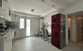 2 camere decomandate/ La 2 minute de Iulius Mall - Poză 2