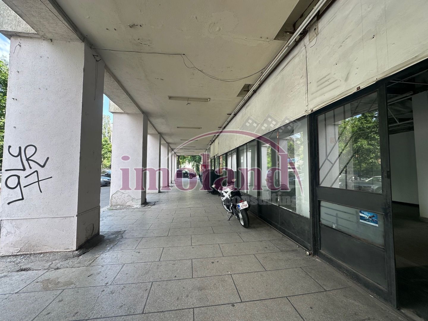 Inchiriere - Spatiu Comercial - 258mp - Calea Grivitei - Poză 4